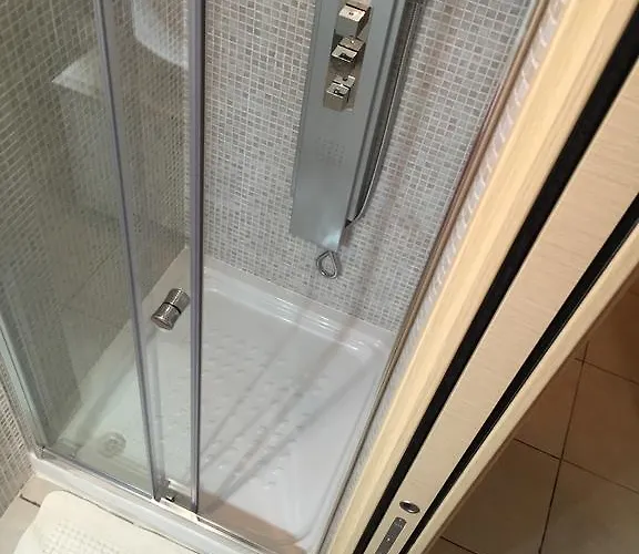 アパート Caniglia *